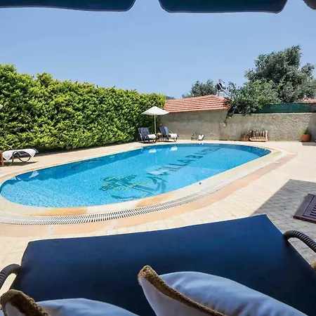 וילה Sleeps 4 Air Con Wifi