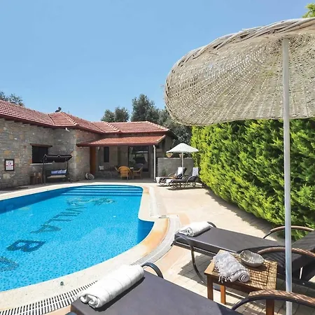 Sleeps 4 Air Con Wifi Bitez