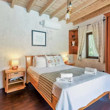 Sleeps 4 Air Con Wifi 빌라